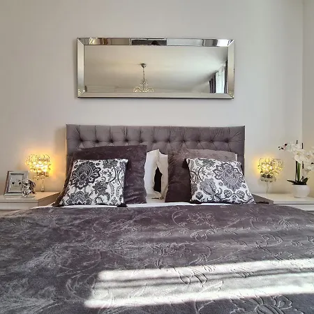 Luxurious Majda, 2 Bathrooms And Free Parking Apartamento