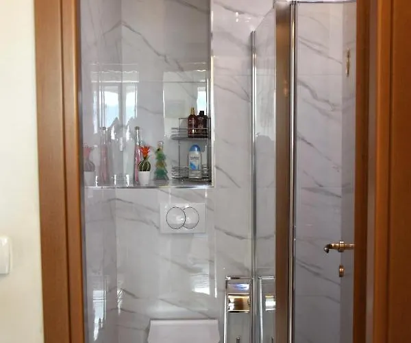 Luxurious Majda, 2 Bathrooms And Free Parking Апартаменты *