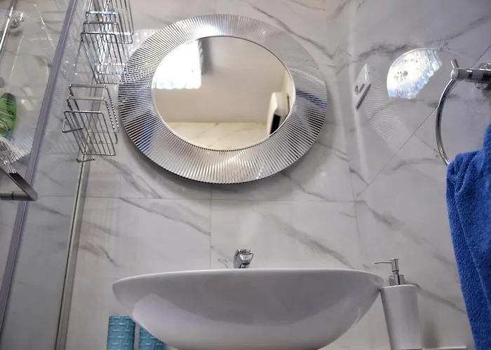 Luxurious Majda, 2 Bathrooms And Free Parking *