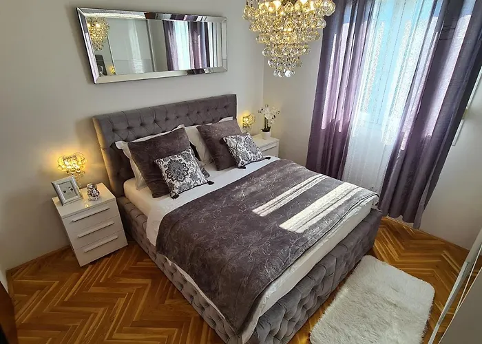 Luxurious Majda, 2 Bathrooms And Free Parking Апартаменты *