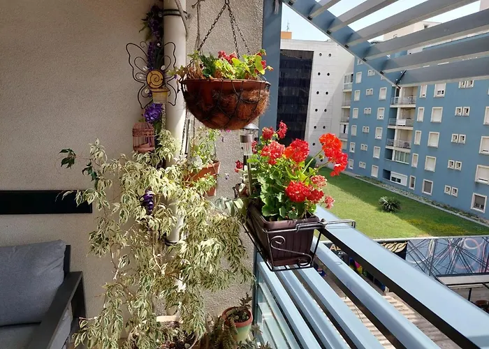 Апартаменты Luxurious Majda, 2 Bathrooms And Free Parking *