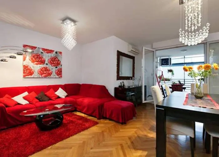 Апартаменты Luxurious Majda, 2 Bathrooms And Free Parking Сплит
