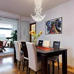 Lägenhet Luxurious Majda, 2 Bathrooms And Free Parking