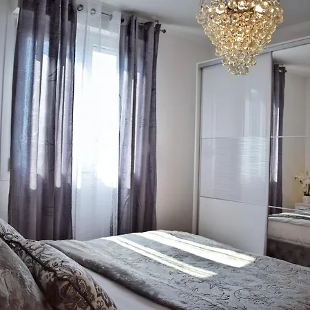 Apartment Luxurious Majda, 2 Bathrooms And Free Parking