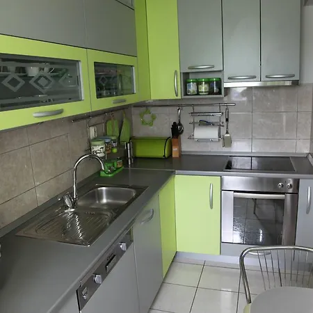 Luxurious Majda, 2 Bathrooms And Free Parking Lejlighed