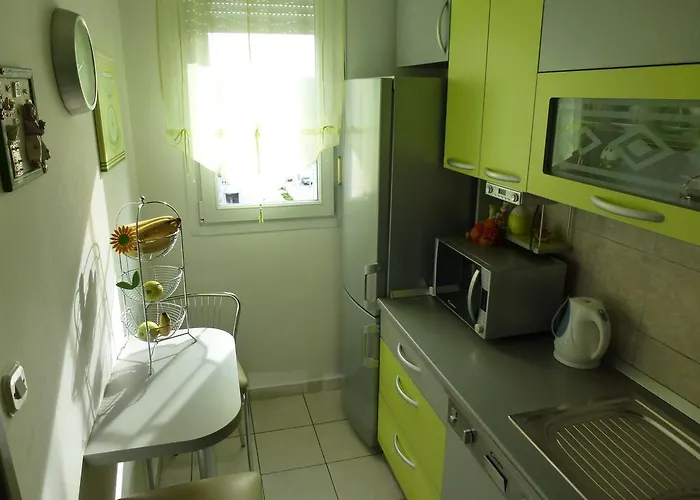 Luxurious Majda, 2 Bathrooms And Free Parking Apartman *