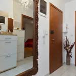 公寓 Luxurious Majda, 2 Bathrooms And Free Parking *