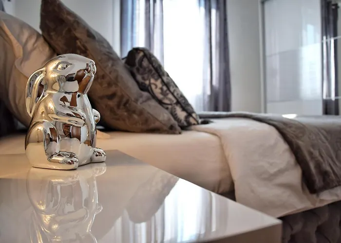 Daire Luxurious Majda, 2 Bathrooms And Free Parking Split